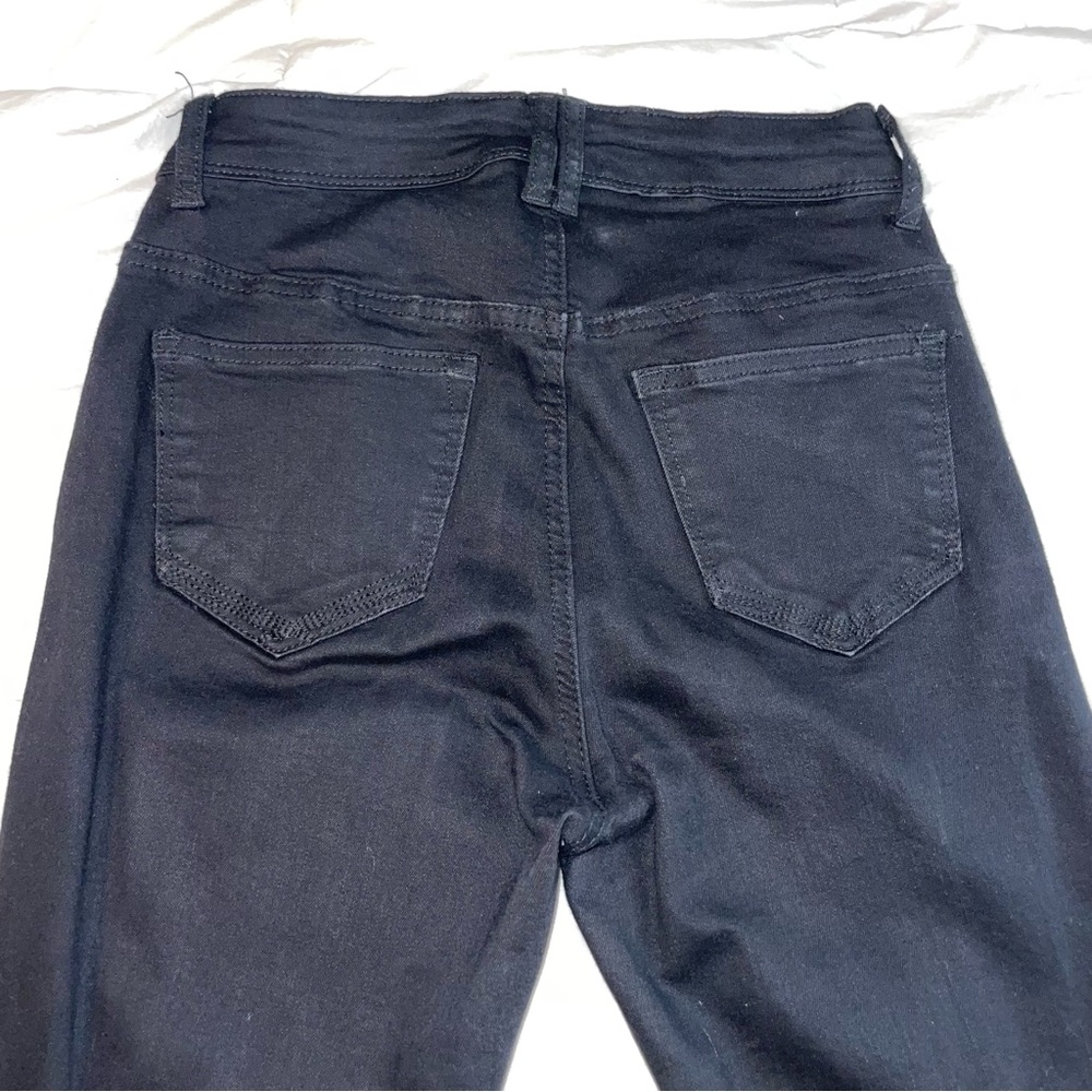 Windsor Ripped Jeans - Picture 4 of 8